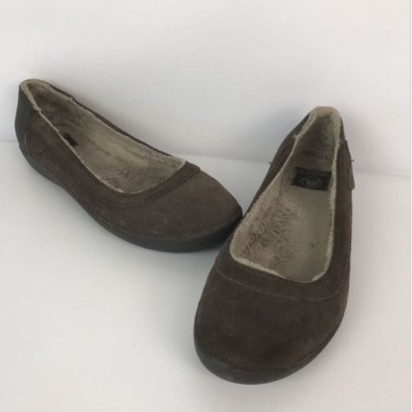crocs suede flats
